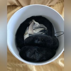 Ugg Black wired earmuffs NWT